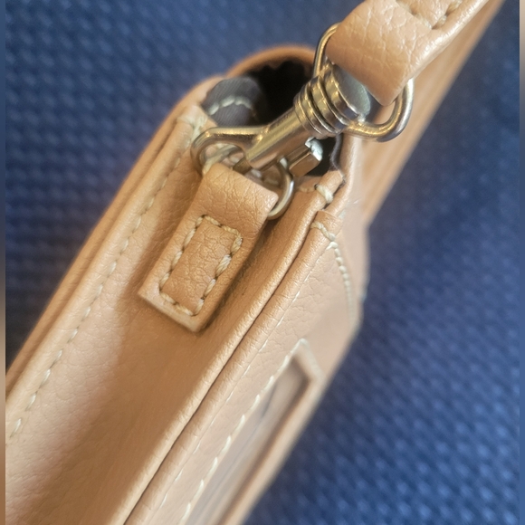 Holster case detachable phone/cards/ID velcro closure. Never used. Tan. Unisex - Picture 7 of 7